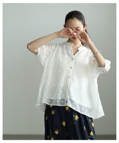Sawa a la mode(サワアラモード)の「立体ドットふんわりスリーブシアーブラウス(シャツ/ブラウス・レディース・ホワイト/ブラック・FREE)」の15枚目の写真