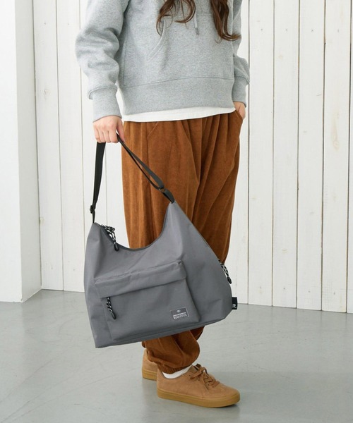 ROOTOTE(ルートート)の「ルートート / ショルダーバッグ ボディバッグ A4 撥水 軽量 ワンショルダー SC.トライアングル.リップストップ-A(トートバッグ・レディース・ブラック/チャコールグレー/カーキ/ブラウン・FREE)」の21枚目の写真