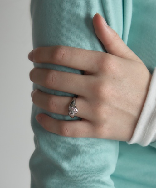 Birthday room(バースデイルーム)の「ハートリング/Heart Ring(リング・レディース・シルバー・FREE)」の3枚目の写真