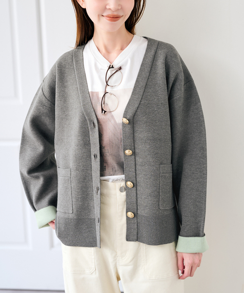 U by SPICK&SPAN(ユーバイスピックアンドスパン)の「金ボタンカラーニットカーデ(カーディガン/ボレロ・レディース・チャコールグレー/ネイビー・FREE)」の13枚目の写真