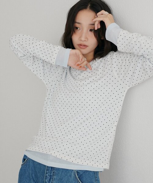 DISCOAT（ディスコート）の「レイヤードシアーパックTシャツ《WEB限定カラーあり》（Tシャツ/カットソー・レディース・グレー系その他/オレンジ/ブラック系その他3/ホワイト/ブラック系その他2/グレー系その他2/オフホワイト/ブラック系その他/ブラウン系その他/ブラウン/グレー/ピンク/ホワイト系その他/パープル/ライム/ブラウン系その他2/バイオレット/ブラウン系その他3・FREE）」の2枚目の写真