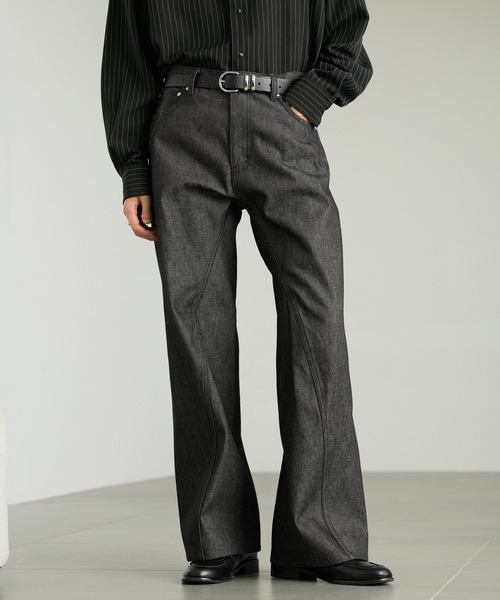 RAGEBLUE(レイジブルー)の「3D SEAM SEMI-FLARED DENIM PANTS/3Dシームセミフレアデニムパンツ【セットアップ対応】(デニムパンツ・メンズ・インディゴブルー/ブラック・LARGE/MEDIUM)」の7枚目の写真