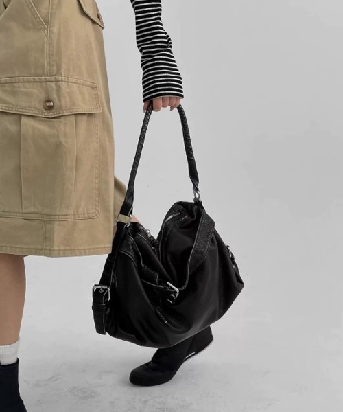Miniministore(ミニミニストア)の「2WAY ワンショルダーバッグ 大容量(ショルダーバッグ・レディース・シルバーグレー/ブラック/ホワイト・FREE)」の6枚目の写真