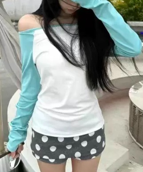 Vipoa(ヴィポア)の「Simple mood raglan tee(Tシャツ/カットソー・レディース・ブルー系その他・FREE)」の2枚目の写真