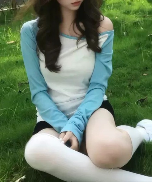 Vipoa(ヴィポア)の「Simple mood raglan tee(Tシャツ/カットソー・レディース・ブルー系その他・FREE)」の3枚目の写真