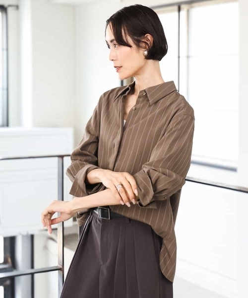 MICHEL KLEIN(ミッシェル・クラン)の「ヴィンテージライクストライプシャツ(シャツ/ブラウス・レディース・カーキ/ホワイト・38)」の7枚目の写真