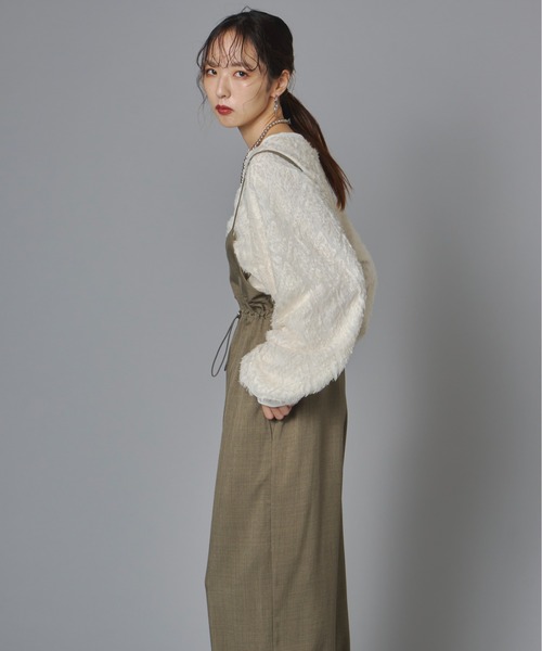 terrace（テラス）の「フロントジップ&ギャザー キャミサロペット（つなぎ/オールインワン・レディース・グレイッシュベージュ・FREE）」の4枚目の写真