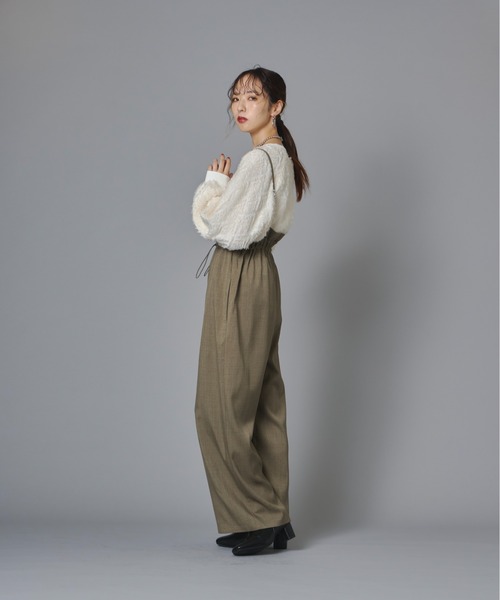terrace（テラス）の「フロントジップ&ギャザー キャミサロペット（つなぎ/オールインワン・レディース・グレイッシュベージュ・FREE）」の9枚目の写真