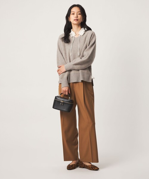 green label relaxing(グリーンレーベルリラクシング)の「FOXブレンド フォルム Vネック ニット(ニット/セーター・レディース・オフホワイト/ダークブラウン/ライトグレー/レッド/ライム・FREE)」の11枚目の写真