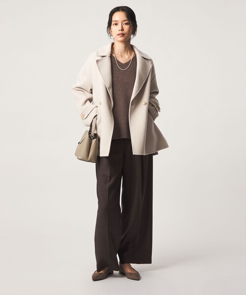 green label relaxing(グリーンレーベルリラクシング)の「FOXブレンド フォルム Vネック ニット(ニット/セーター・レディース・オフホワイト/ダークブラウン/ライトグレー/レッド/ライム・FREE)」の16枚目の写真