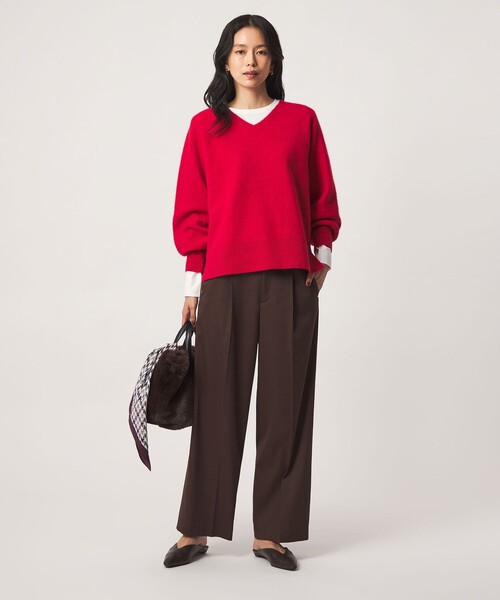 green label relaxing(グリーンレーベルリラクシング)の「FOXブレンド フォルム Vネック ニット(ニット/セーター・レディース・オフホワイト/ダークブラウン/ライトグレー/レッド/ライム・FREE)」の20枚目の写真