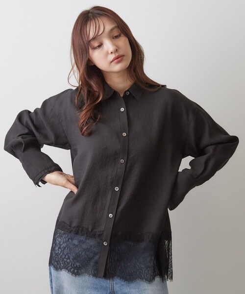 DRESSTERIOR(ドレステリア)の「ヴィンテージライク レーストリムシャツ(シャツ/ブラウス・レディース・ライトベージュ/ブラック・36/38)」の4枚目の写真