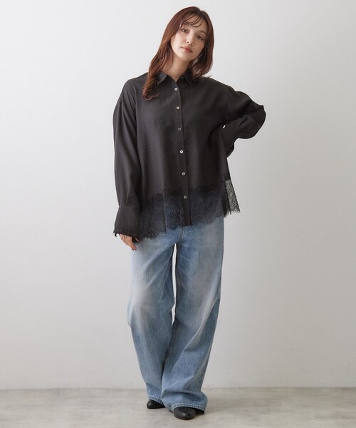 DRESSTERIOR(ドレステリア)の「ヴィンテージライク レーストリムシャツ(シャツ/ブラウス・レディース・ライトベージュ/ブラック・36/38)」の6枚目の写真