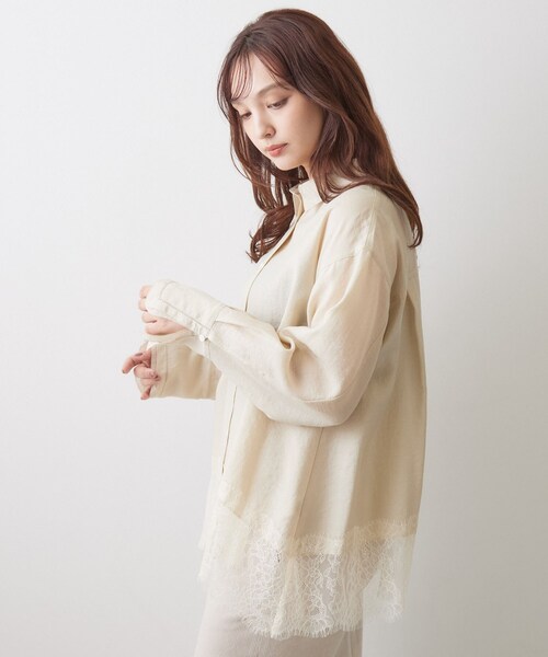 DRESSTERIOR(ドレステリア)の「ヴィンテージライク レーストリムシャツ(シャツ/ブラウス・レディース・ライトベージュ/ブラック・36/38)」の9枚目の写真