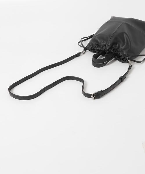 URBAN RESEARCH DOORS(アーバンリサーチドアーズ)の「MULTIWAY BAG(メッセンジャーバッグ・メンズ・ブラック/グリーン/ブラウン・-)」の8枚目の写真