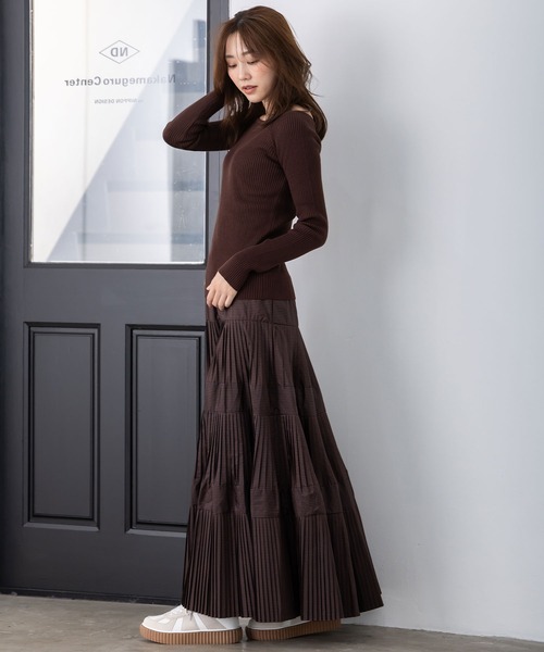 MAISONCOMFY （メゾンコンフィ）の「【ボートネックリブニット】クールさと上品さを兼ね備えたリブニット（ニット/セーター・レディース・グレー/ブラウン/オフホワイト/ブラック・FREE）」の13枚目の写真