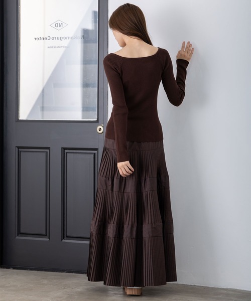 MAISONCOMFY （メゾンコンフィ）の「【ボートネックリブニット】クールさと上品さを兼ね備えたリブニット（ニット/セーター・レディース・グレー/ブラウン/オフホワイト/ブラック・FREE）」の14枚目の写真