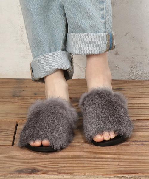 green label relaxing（グリーンレーベルリラクシング）の「KC FUR サンダル◆（サンダル・レディース・ブラック/ライトグレー/ダークブラウン・38/36/37）」の11枚目の写真