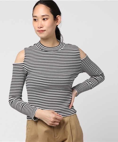 WEGO(ウィゴー)の「WEGO/オープンショルダーピチリブカットソー(Tシャツ/カットソー・レディース・ホワイト系その他5/ブラック/ピンク/レッド/ホワイト・FREE)」の21枚目の写真