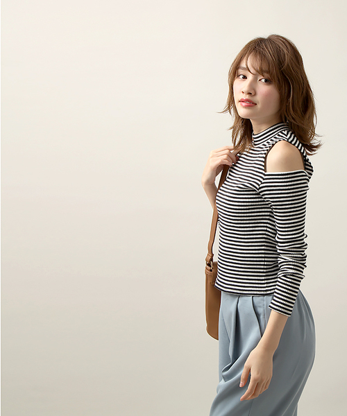 WEGO(ウィゴー)の「WEGO/オープンショルダーピチリブカットソー(Tシャツ/カットソー・レディース・ホワイト系その他5/ブラック/ピンク/レッド/ホワイト・FREE)」の15枚目の写真