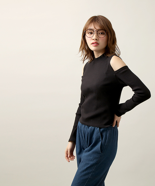 WEGO(ウィゴー)の「WEGO/オープンショルダーピチリブカットソー(Tシャツ/カットソー・レディース・ホワイト系その他5/ブラック/ピンク/レッド/ホワイト・FREE)」の18枚目の写真