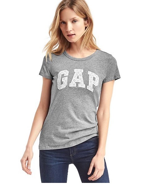 GAP（ギャップ）の「アイレットロゴ クルーネックTシャツ（Tシャツ/カットソー・レディース・ヘザ－グレー/ベージュ・S/XXS/L/M/XS）」の2枚目の写真