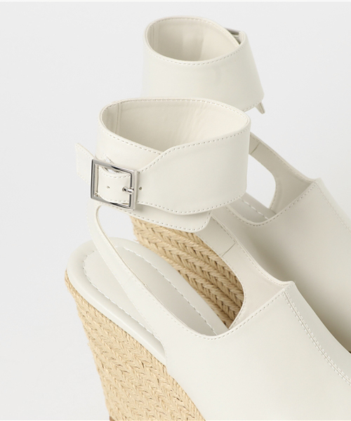 CHARLES & KEITH(チャールズ & キース)の「アンクルストラップエスパドリーユ / ANKLE-STRAP ESPADRILLES(サンダル・レディース・ブラック/ライトベージュ/オフホワイト・24cm/25cm/22.5cm/23.5cm/24.5cm/23cm)」の6枚目の写真