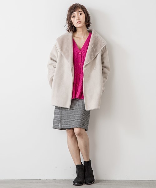 Banner Barrett（バナーバレット）の「FUR MOUTON  BLOUSON（ムートンコート・レディース・ベージュ/オフホワイト・38）」の14枚目の写真