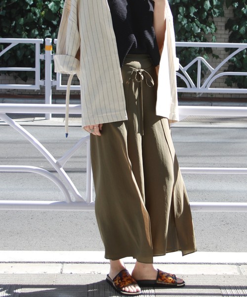 journal standard L'essage（ジャーナルスタンダードレサージュ）の「ポプリンラップパンツ◆#（その他パンツ・レディース・ブラック/ブラウン/カーキ/イエロー・FREE）」の3枚目の写真