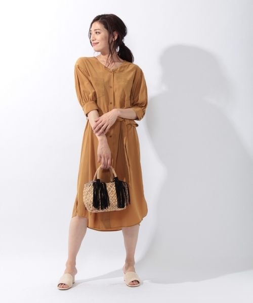 laboratory work（ラボラトリーワーク）の「ドルマンショートスリーブトロミワンピース（ワンピース・レディース・ネイビー/グレー系その他/キャメル・MEDIUM）」の4枚目の写真