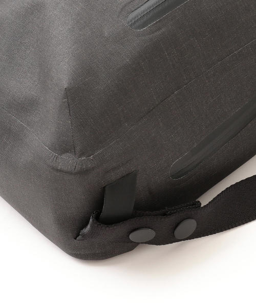 BEAUTY&YOUTH UNITED ARROWS(ビューティーアンドユースユナイテッドアローズ)の「BY ウォータープルーフファブリック ボディ ショルダーバッグ(ショルダーバッグ・メンズ・ダークグレー/ブラック・FREE)」の16枚目の写真