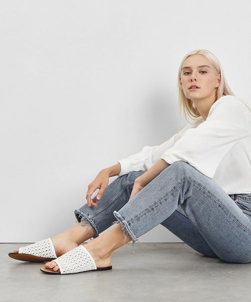 CHARLES & KEITH(チャールズ & キース)の「ウィッカーエスク スライダー / Wicker-esque Sliders(スリッポン・レディース・ホワイト/ブラック/ベビーピンク・22.5cm/23cm/23.5cm/24.5cm/25cm)」の8枚目の写真
