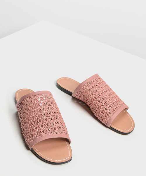 CHARLES & KEITH(チャールズ & キース)の「ウィッカーエスク スライダー / Wicker-esque Sliders(スリッポン・レディース・ホワイト/ブラック/ベビーピンク・22.5cm/23cm/23.5cm/24.5cm/25cm)」の17枚目の写真