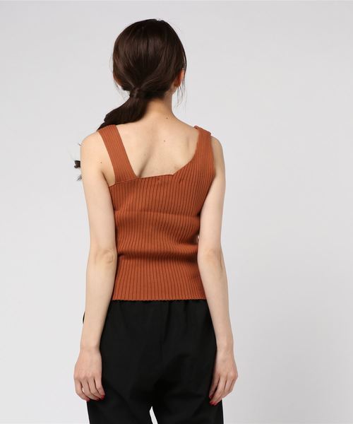 one way（ワンウェイ）の「アシメニットタンク（ニット/セーター・レディース・ライトブルー/レッド/ライトブラウン/ブラック/ベージュ/ホワイト系その他/ブルー系その他・FREE）」の8枚目の写真
