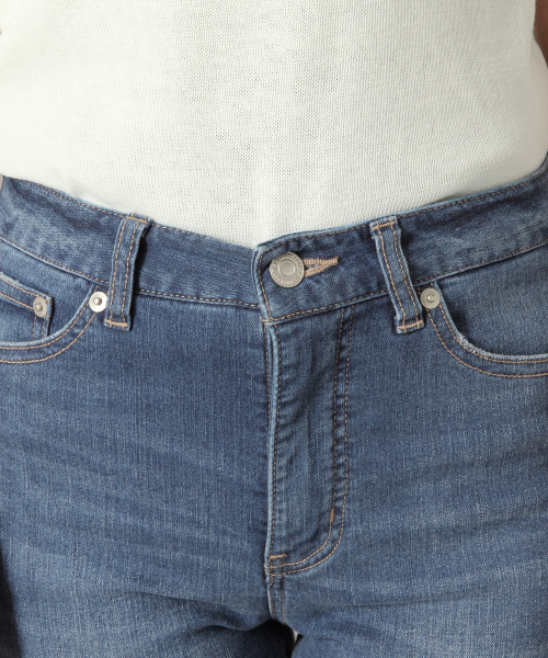 LOWRYS FARM（ローリーズファーム）の「ＩＣＥＣＡＦＥスキニーデニム　831898（デニムパンツ・レディース・ネイビー/ブルー・MEDIUM/SMALL/X-SMALL/LARGE）」の13枚目の写真