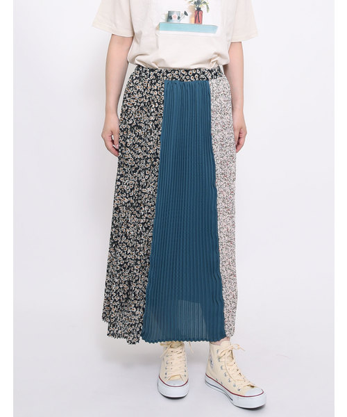 POU DOU DOU(プードゥドゥ)の「パッチワークアコーディオンプリーツスカート(スカート・レディース・ブラック/イエロー/ネイビー・3)」の3枚目の写真