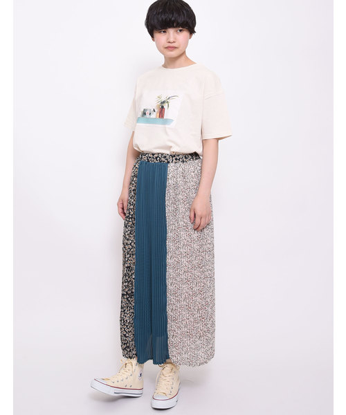 POU DOU DOU(プードゥドゥ)の「パッチワークアコーディオンプリーツスカート(スカート・レディース・ブラック/イエロー/ネイビー・3)」の5枚目の写真