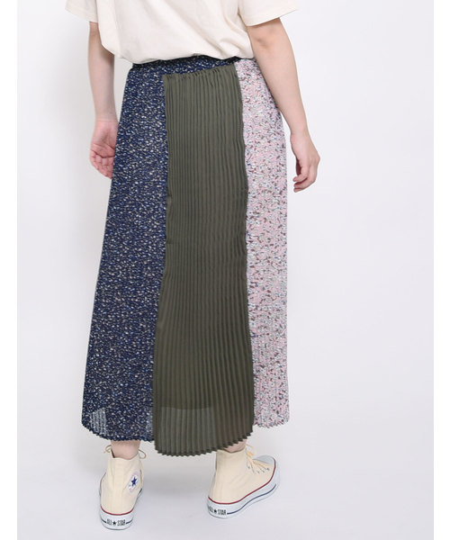 POU DOU DOU(プードゥドゥ)の「パッチワークアコーディオンプリーツスカート(スカート・レディース・ブラック/イエロー/ネイビー・3)」の13枚目の写真