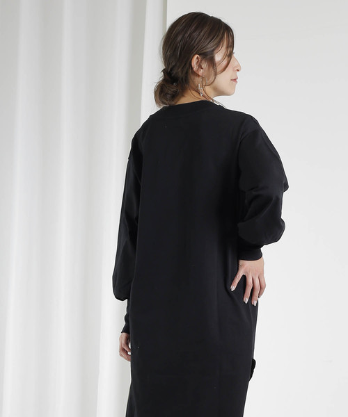 kha:ki(カーキ)の「「KHA:KI / カーキ」ヘムアシンメトリーモックネックバスクシャツ"ASYMMETRY HEM DRESS"(Tシャツ/カットソー・レディース・ホワイト/ブラック/ベージュ/ブラウン・1)」の10枚目の写真
