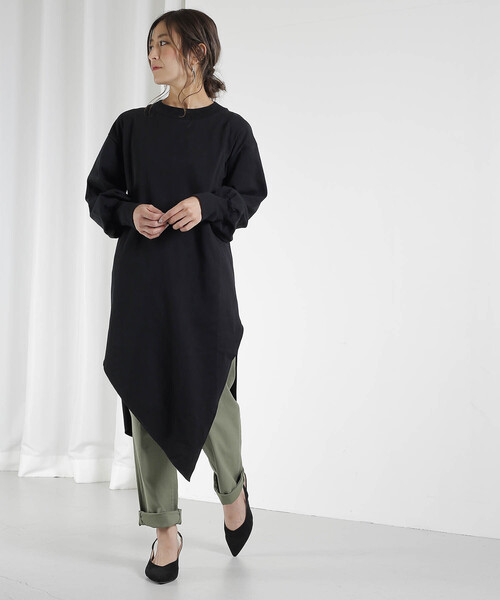 kha:ki(カーキ)の「「KHA:KI / カーキ」ヘムアシンメトリーモックネックバスクシャツ"ASYMMETRY HEM DRESS"(Tシャツ/カットソー・レディース・ホワイト/ブラック/ベージュ/ブラウン・1)」の13枚目の写真