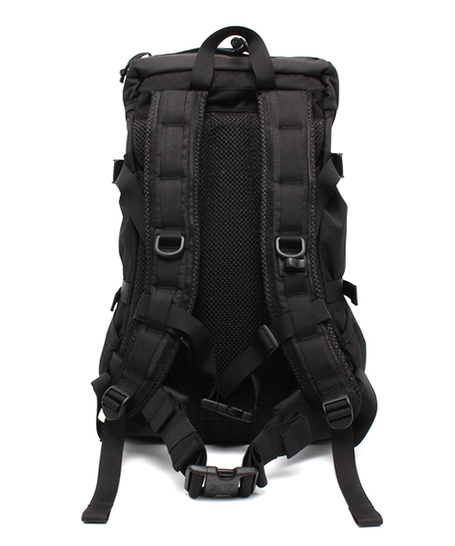 WHO'S WHO gallery（フーズフーギャラリー）の「【karrimor SF】 SABRE 30L（バックパック/リュック・メンズ・ブラック・FREE）」の4枚目の写真