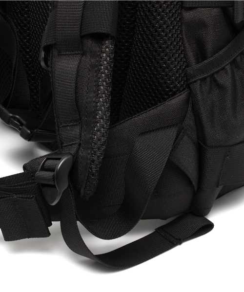 WHO'S WHO gallery（フーズフーギャラリー）の「【karrimor SF】 SABRE 30L（バックパック/リュック・メンズ・ブラック・FREE）」の7枚目の写真