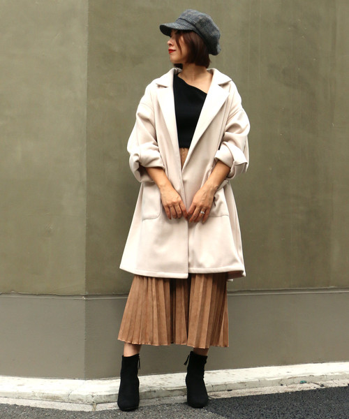 VENCEEXCHANGE（ヴァンスエクスチェンジ）の「【WEB限定サイズ】ビックシルエットミドルコート（チェスターコート・レディース・ブラック/ブラック系その他/ライトブラウン/ホワイト/ベージュ・MEDIUM/LARGE）」の2枚目の写真