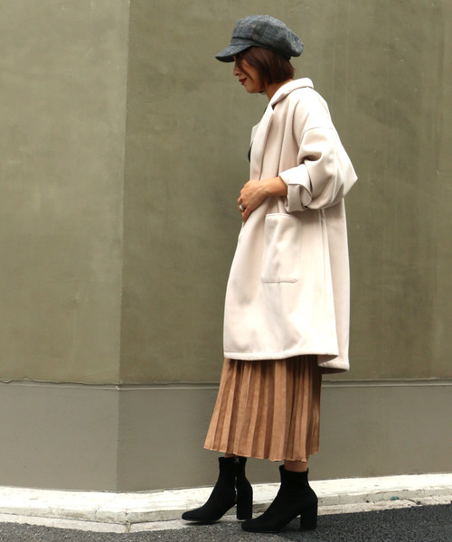 VENCEEXCHANGE（ヴァンスエクスチェンジ）の「【WEB限定サイズ】ビックシルエットミドルコート（チェスターコート・レディース・ブラック/ブラック系その他/ライトブラウン/ホワイト/ベージュ・MEDIUM/LARGE）」の7枚目の写真