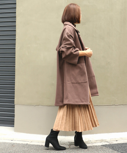 VENCEEXCHANGE（ヴァンスエクスチェンジ）の「【WEB限定サイズ】ビックシルエットミドルコート（チェスターコート・レディース・ブラック/ブラック系その他/ライトブラウン/ホワイト/ベージュ・MEDIUM/LARGE）」の12枚目の写真