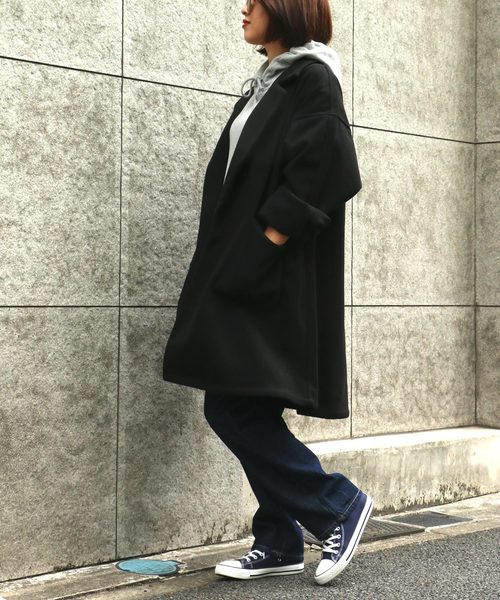 VENCEEXCHANGE（ヴァンスエクスチェンジ）の「【WEB限定サイズ】ビックシルエットミドルコート（チェスターコート・レディース・ブラック/ブラック系その他/ライトブラウン/ホワイト/ベージュ・MEDIUM/LARGE）」の8枚目の写真