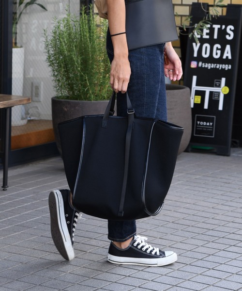 SOLPRESA（ソルプレーサ）の「【SOLPRESA】ボンディングトートバッグ ポーチセット　マザーズバッグ（トートバッグ・レディース・ブラック/グレー/ライトベージュ/ピンク/カーキ/モカ・FREE）」の3枚目の写真