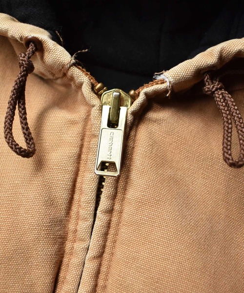 Carhartt(カーハート)の「【ヴィンテージ古着】Carhartt/カーハート ダック地 アクティブパーカー(ブルゾン・メンズ・ブラウン・MEDIUM)」の4枚目の写真