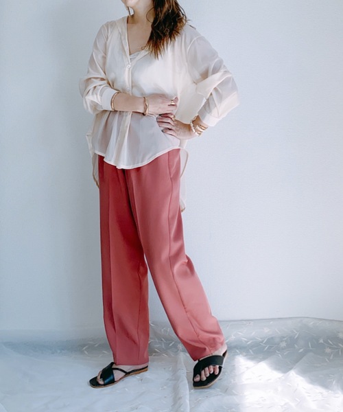 ap retro（アプレトロ）の「シャイニーバックスリットシャツ【ZOZO限定アイテム】（シャツ/ブラウス・レディース・ベージュ/パープル/ピンク/オフホワイト/グリーン/グレー・FREE）」の12枚目の写真