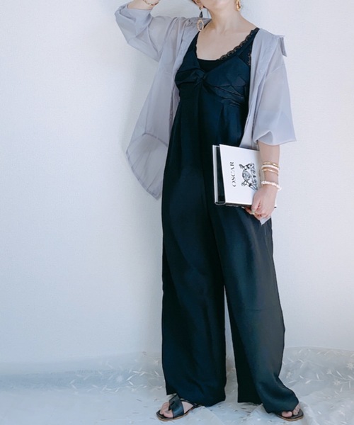 ap retro（アプレトロ）の「シャイニーバックスリットシャツ【ZOZO限定アイテム】（シャツ/ブラウス・レディース・ベージュ/パープル/ピンク/オフホワイト/グリーン/グレー・FREE）」の13枚目の写真